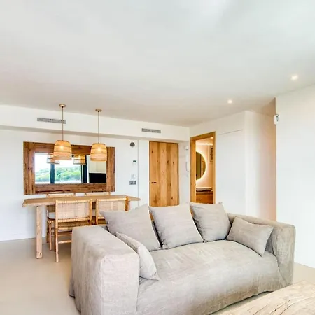 An With An Ocean View